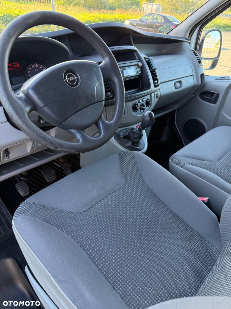 Opel Vivaro - 13