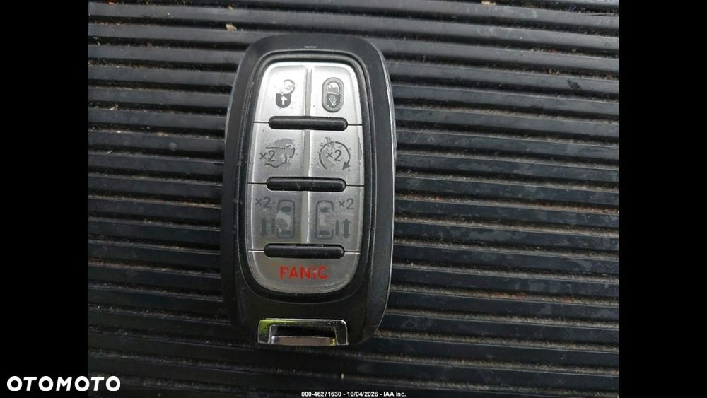 Chrysler Pacifica - 13