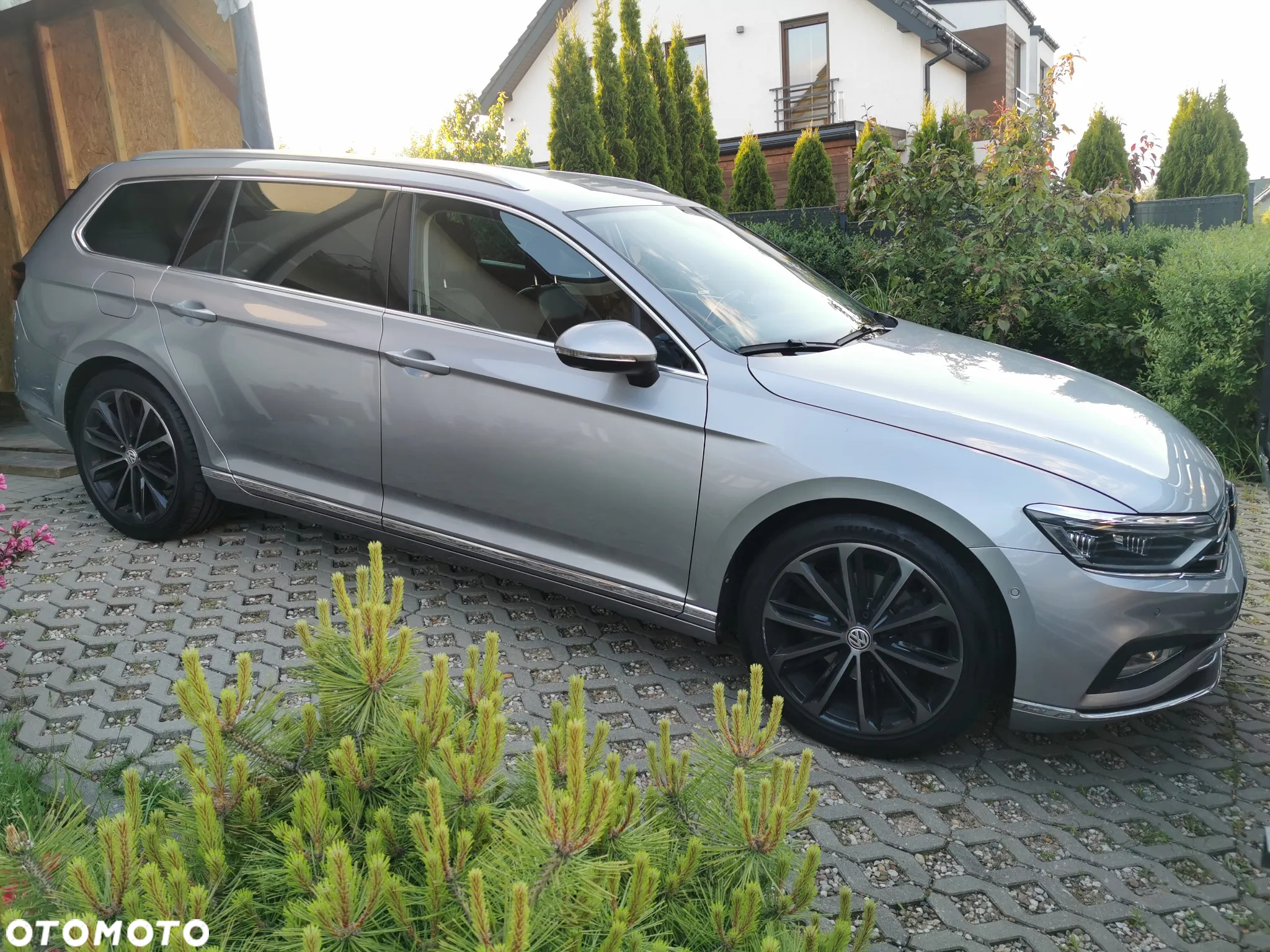 Volkswagen Passat - 13
