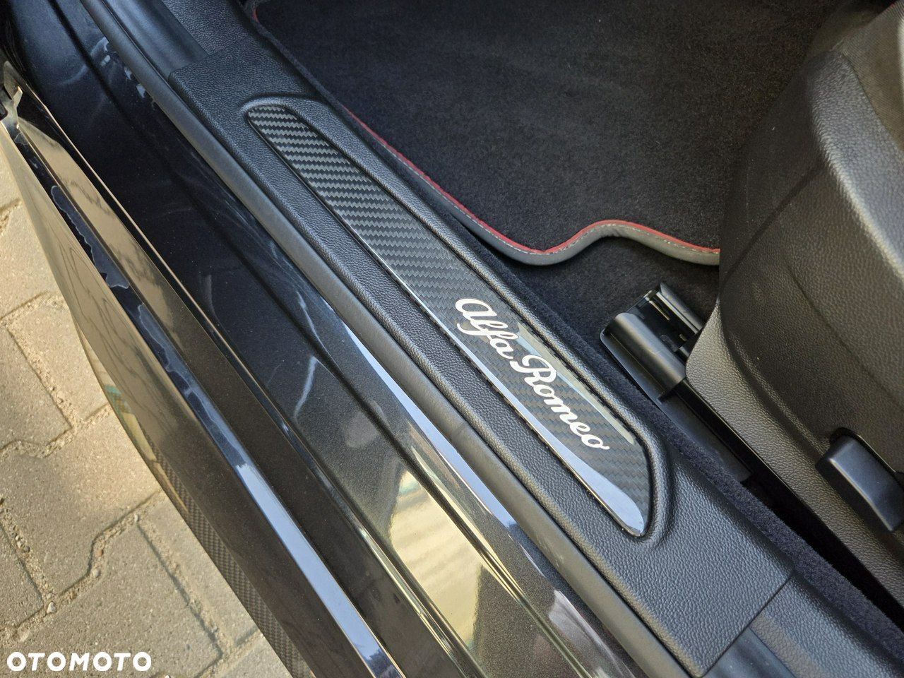 Alfa Romeo Giulia 2.9 Bi Turbo V6 Quadrifoglio - 35