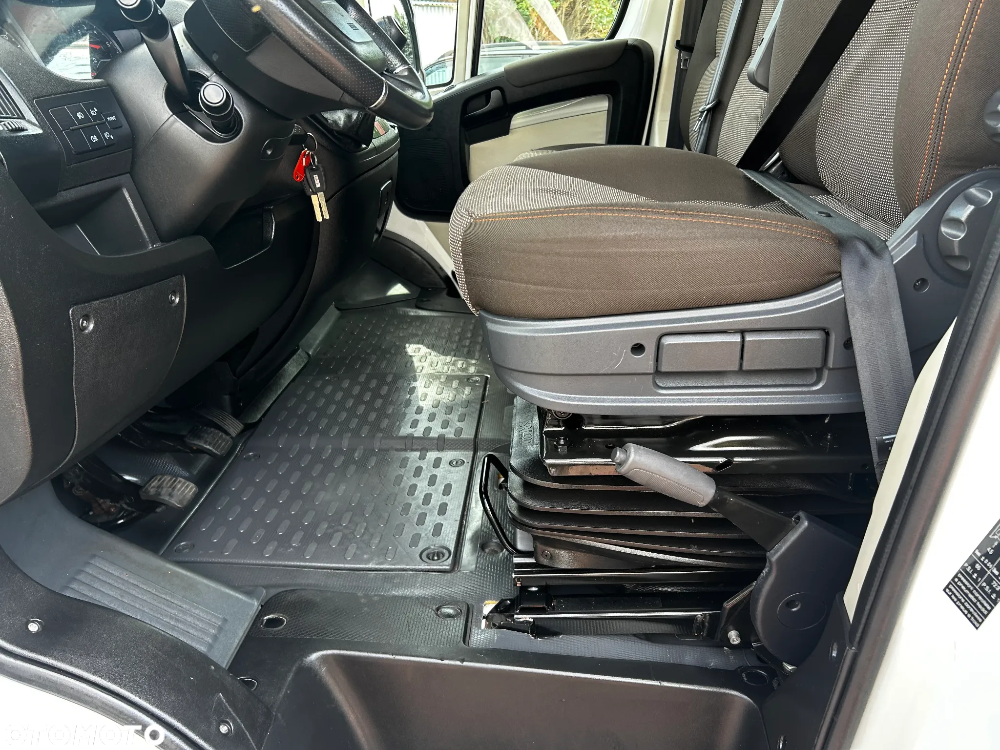 Peugeot BOXER - 25