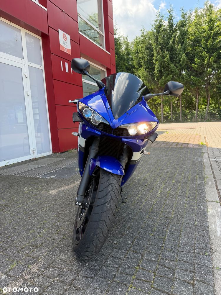 Yamaha R6 - 3