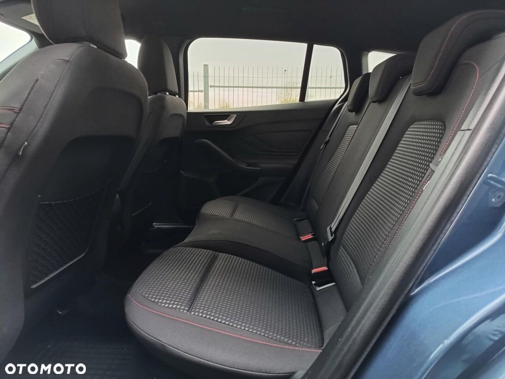 Ford Focus - 19