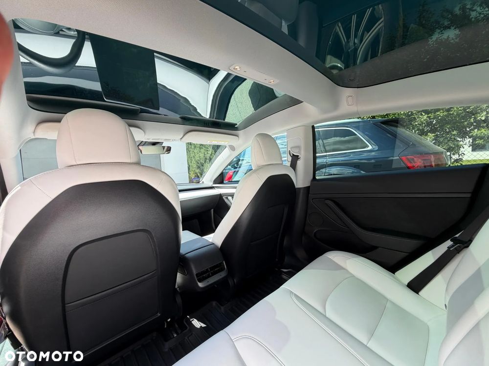 Tesla Model 3 - 15