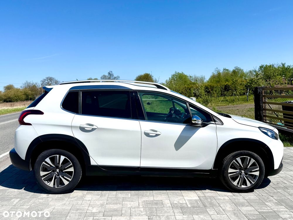 Peugeot 2008 PureTech 110 GPF Stop&Start EAT6 Allure - 34