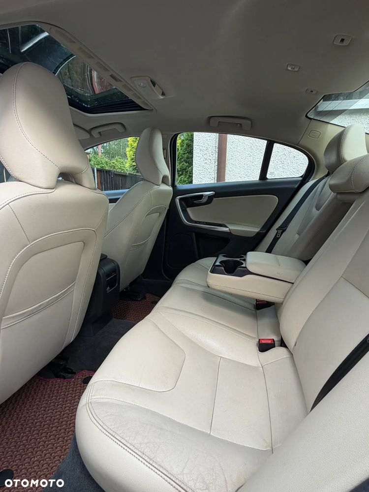Volvo S60 2.5 T5 AWD - 11