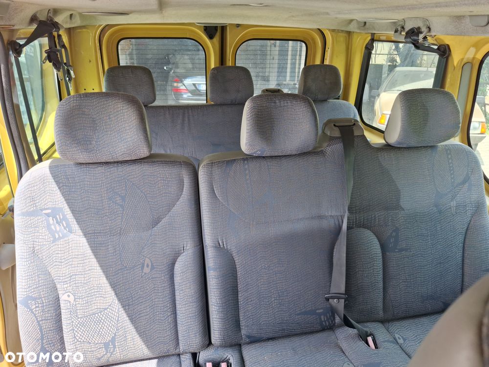 Renault Trafic - 10