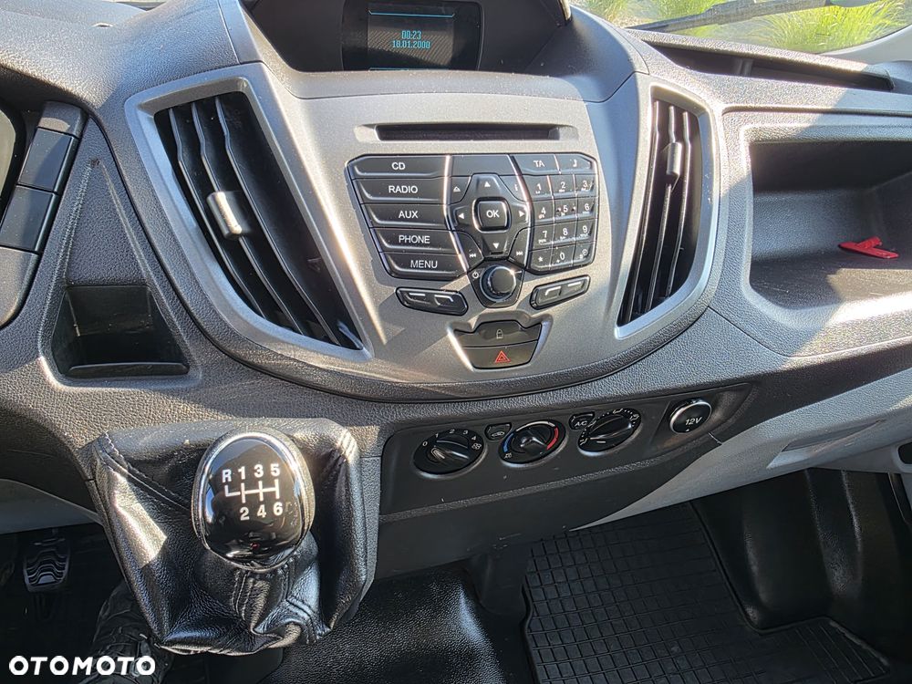 Ford Transit - 20