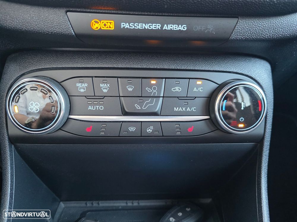 Ford Fiesta 1.0 EcoBoost MHEV ST-Line X - 19