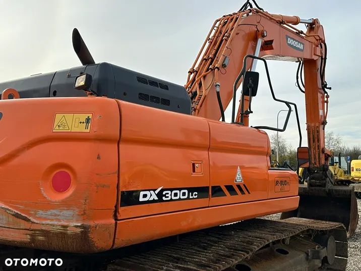 Doosan DX 300 LC-3 - 18