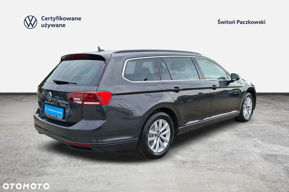 Volkswagen Passat - 5