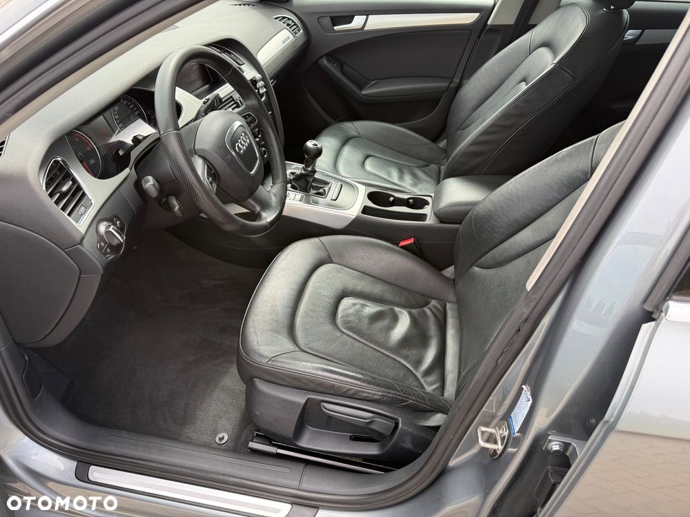 Audi A4 Avant - 25