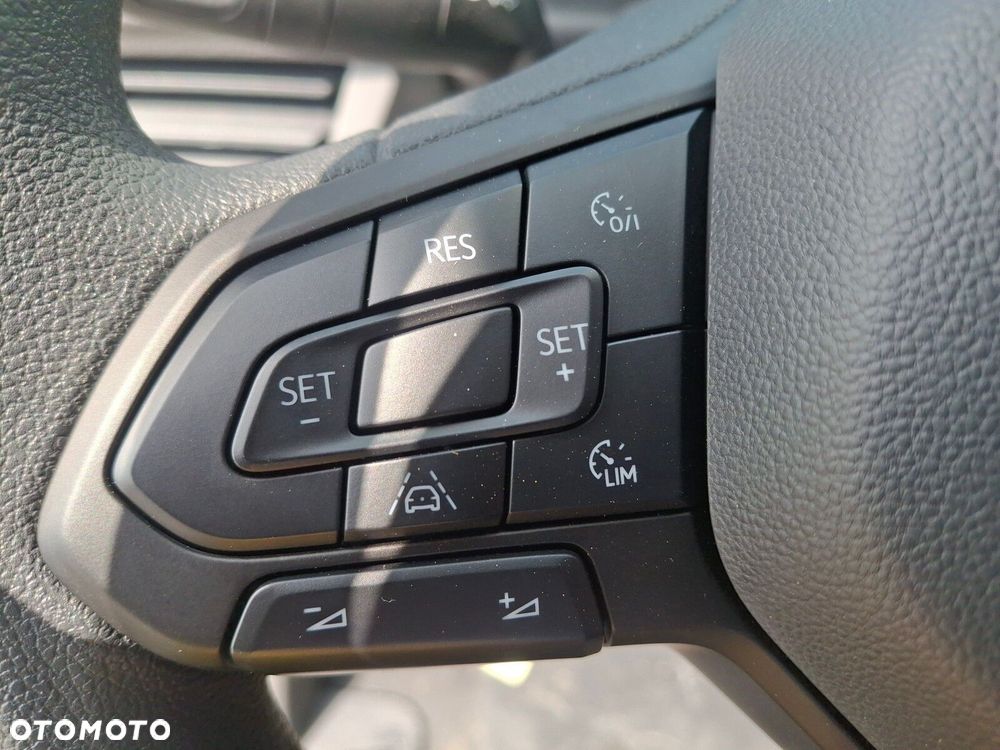 Volkswagen Transporter Furgon 2.0 TDI 150 KM automat - 33