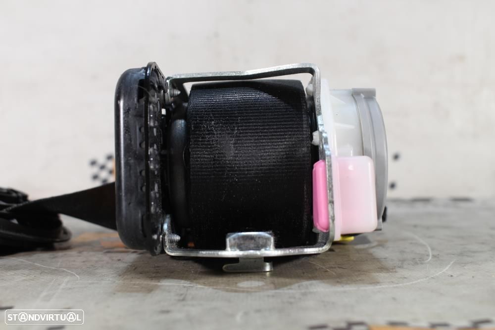Cinto Frontal Direito Seat Leon (5F1)  5F4857706a / Direito / Passagei - 6