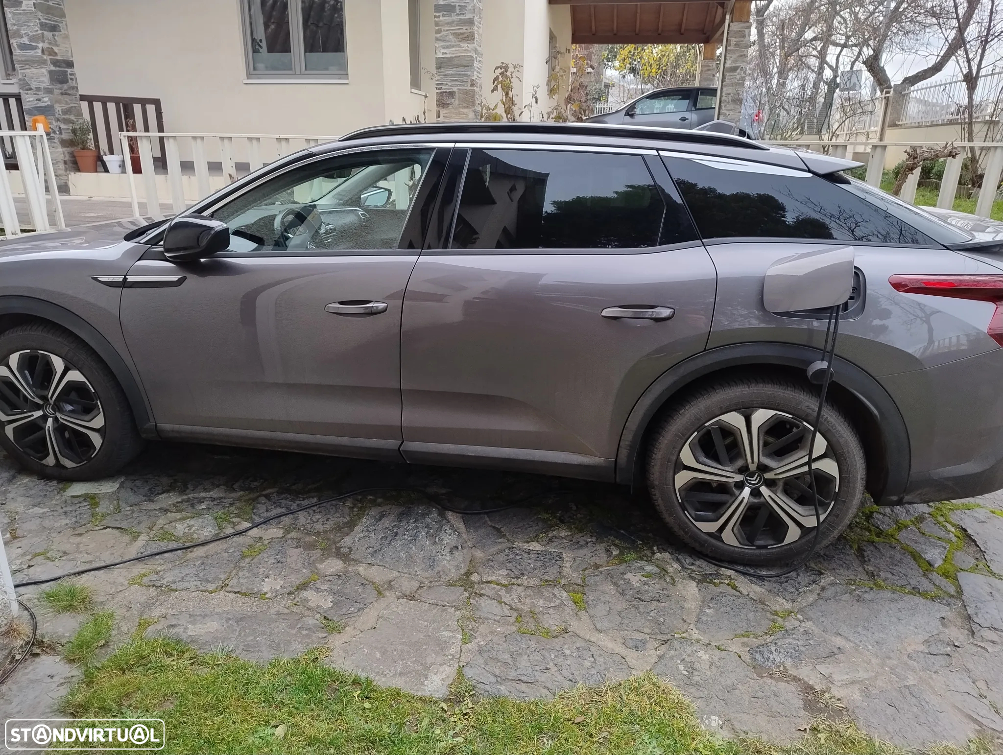 Citroën C5 X 1.6 Hybrid Shine e-EAT8 - 2
