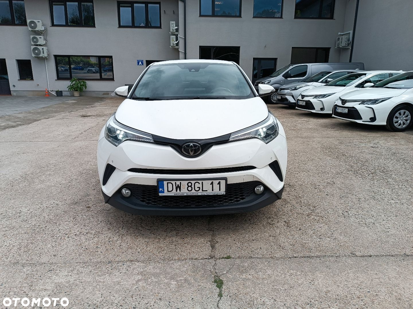 Toyota C-HR - 4