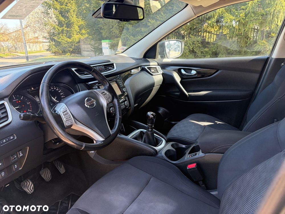 Nissan Qashqai 1.6 DCi 4x4 N-Connecta EU6 - 16