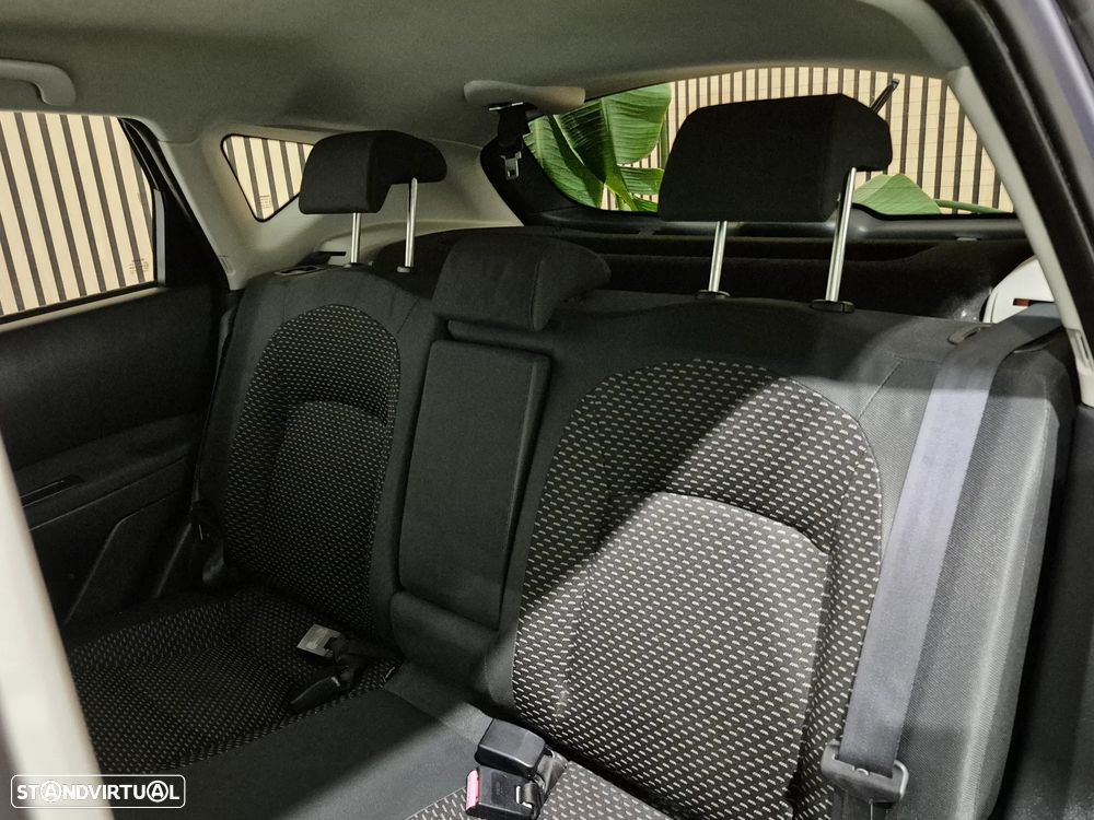 Nissan Qashqai 1.6 Acenta - 11