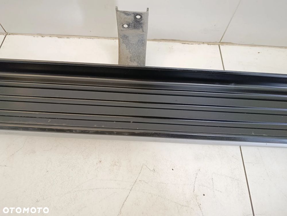 Stopień listwa progowa długa kabina Renault Alaskan Navara NP300 D23 4D - 5