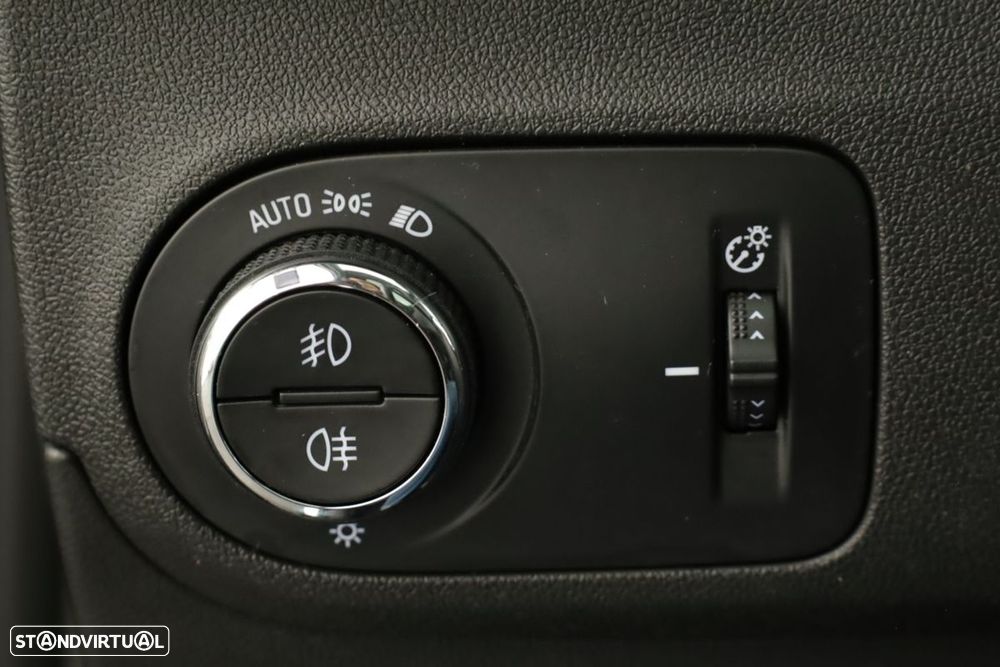 Opel Crossland X 1.6 CDTi Innovation - 20