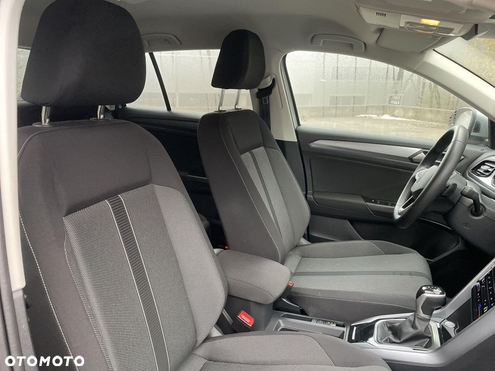 Volkswagen T-Roc - 25