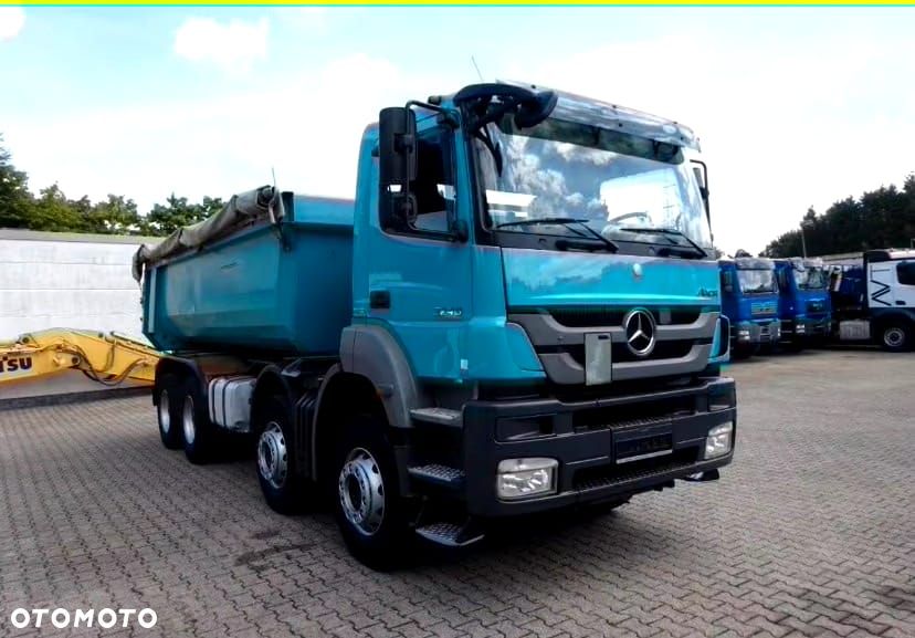 Mercedes-Benz Axor 3240 8x4 – Kipper SCHMITZ CARGOBULL – EURO 5 - 2