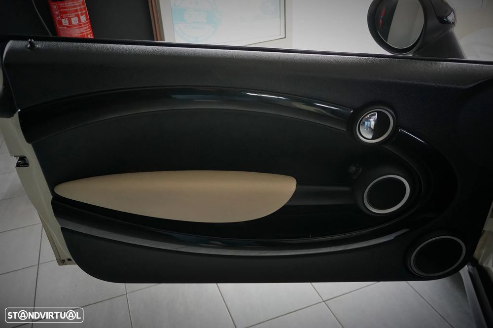 MINI Cabrio Cooper D - 20