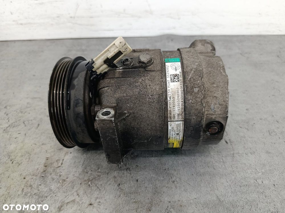 POMPA, SPRĘŻARKA KLIMATYZACJI FIAT MULTIPLA 55192057 DELPHI 1.6 16V - 4