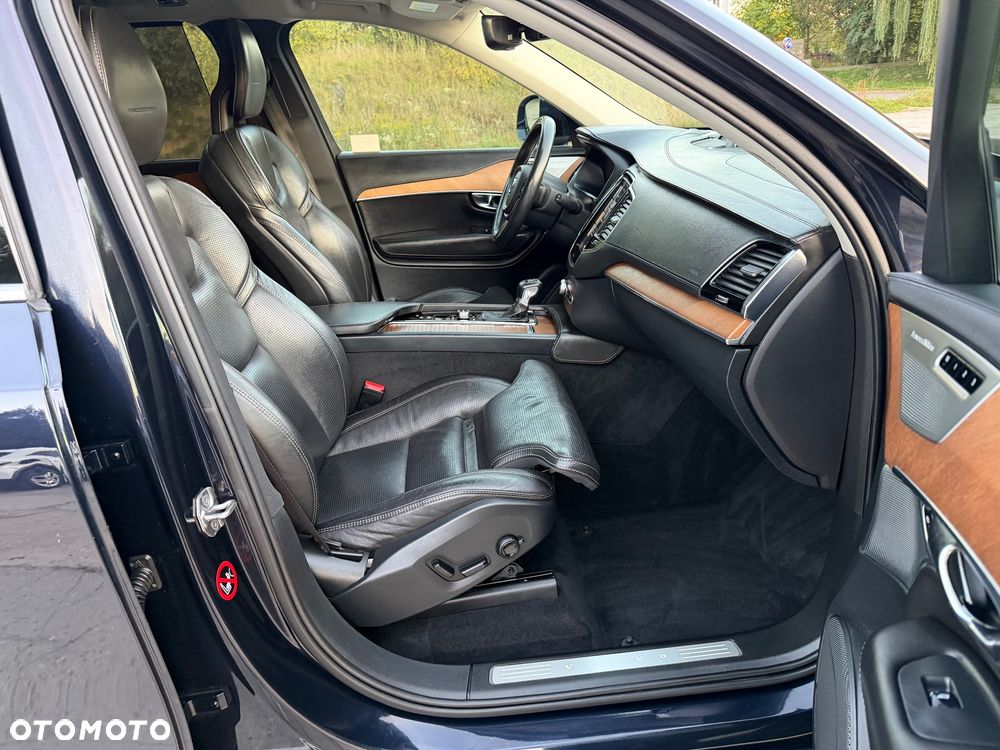 Volvo XC 90 - 20