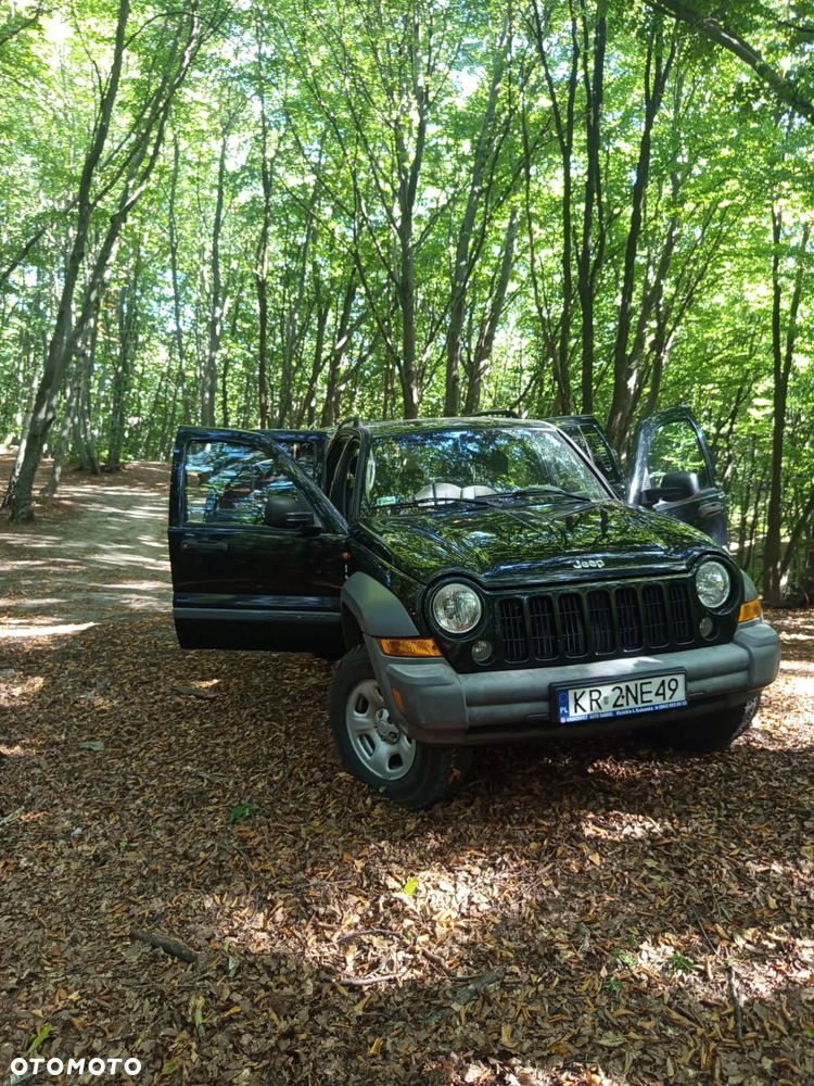Jeep Cherokee - 3