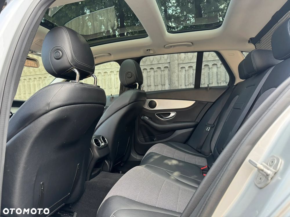 Mercedes-Benz Klasa C - 25