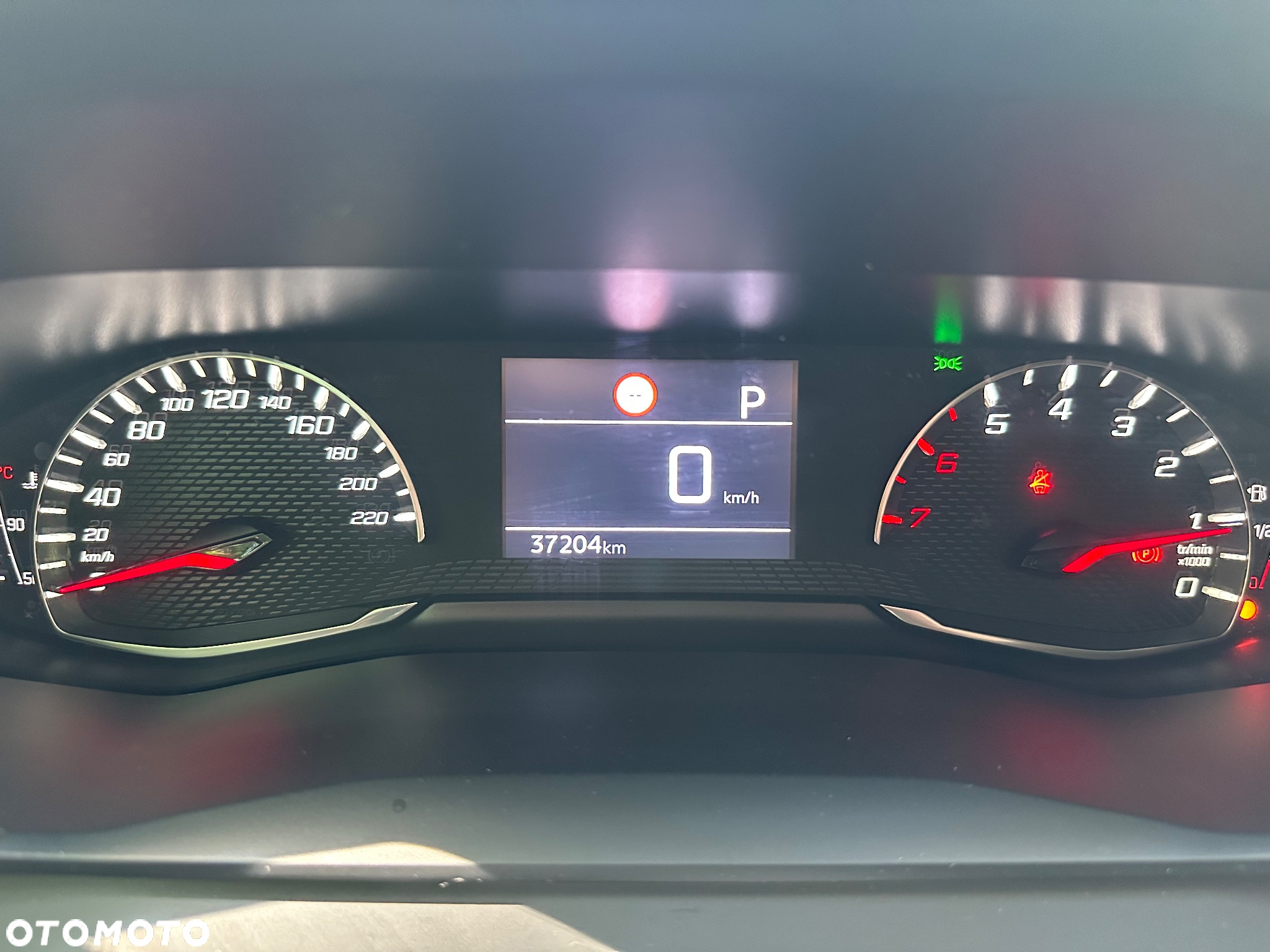 Peugeot 208 PureTech 100 EAT8 Active Pack - 27