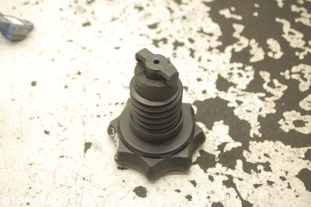ŚRUBA MOCOWANIE KOŁA ZAPASOWEGO 1K0803899B SEAT ALTEA XL VW GOLF V AUDI SKODA 1K0803899D - 7