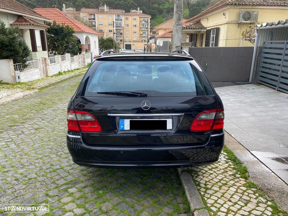 Mercedes-Benz E 220 CDI Avantgarde - 4