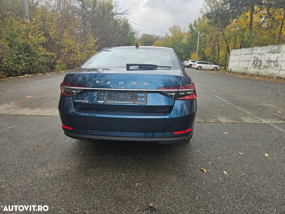 Skoda Superb 2.0 TDI DSG Ambition - 5