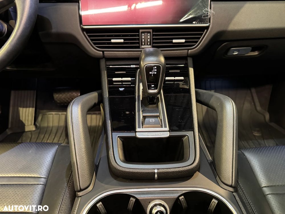 Porsche Cayenne Coupe - 19
