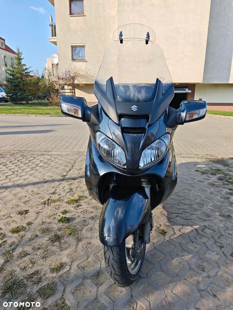 Suzuki Burgman - 19