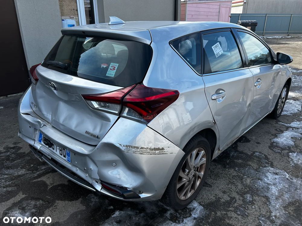 Toyota Auris - 16