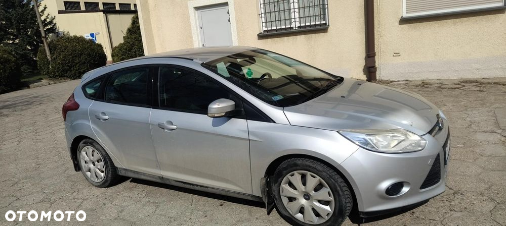 Ford Focus 1.6 Trend - 4