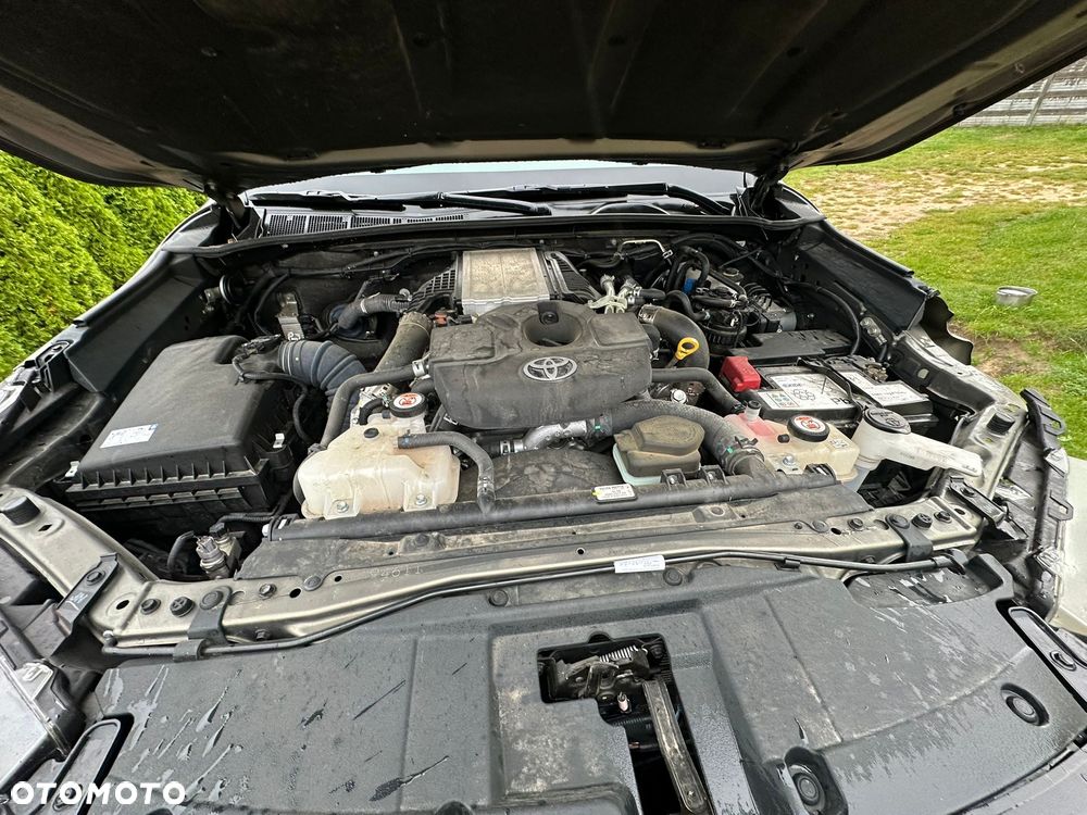 Toyota Hilux 4x4 Extra Cab Autm Executive - 13