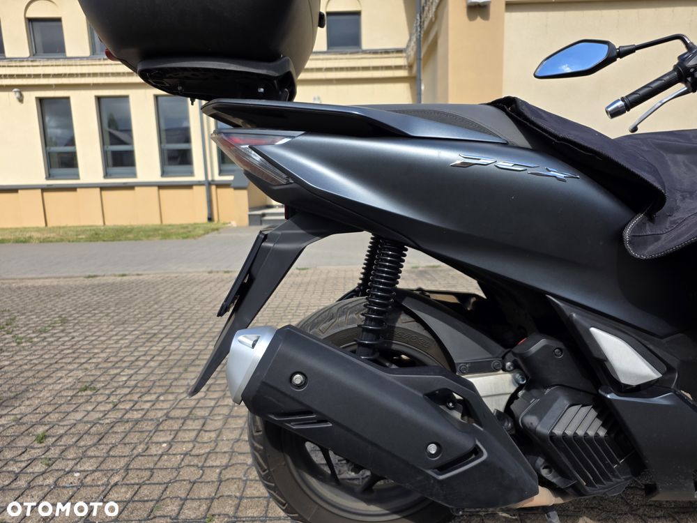 Honda PCX - 9