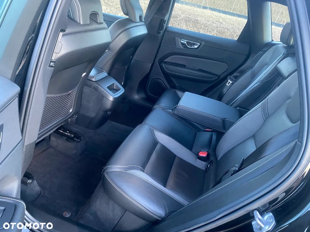 Volvo XC 60 B5 D AWD Geartronic RDesign - 14