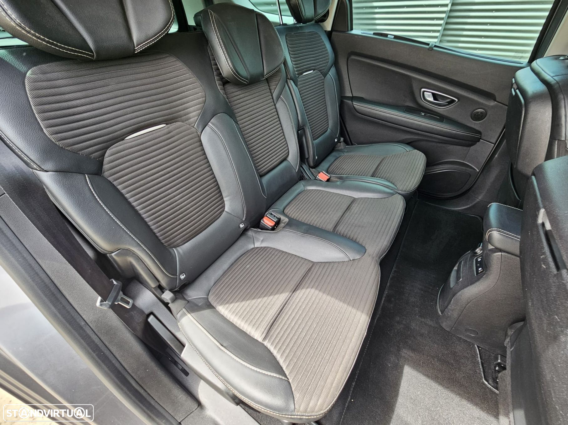 Renault Grand Scénic 1.5 dCi Bose Edition EDC SS - 25