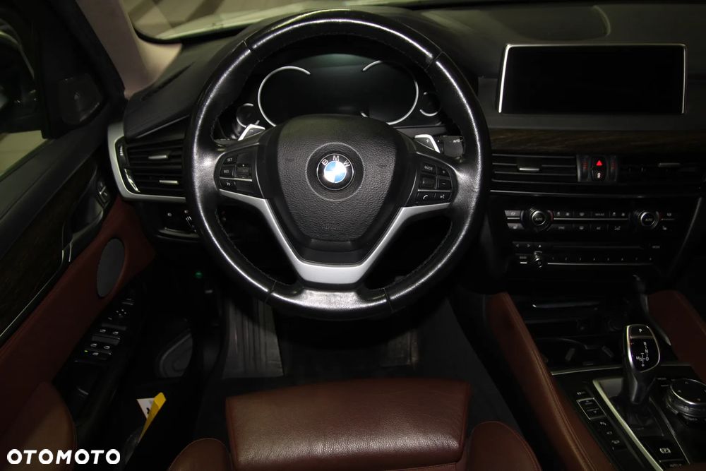 BMW X6 35i xDrive - 11