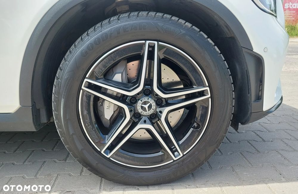 Mercedes-Benz GLC - 33