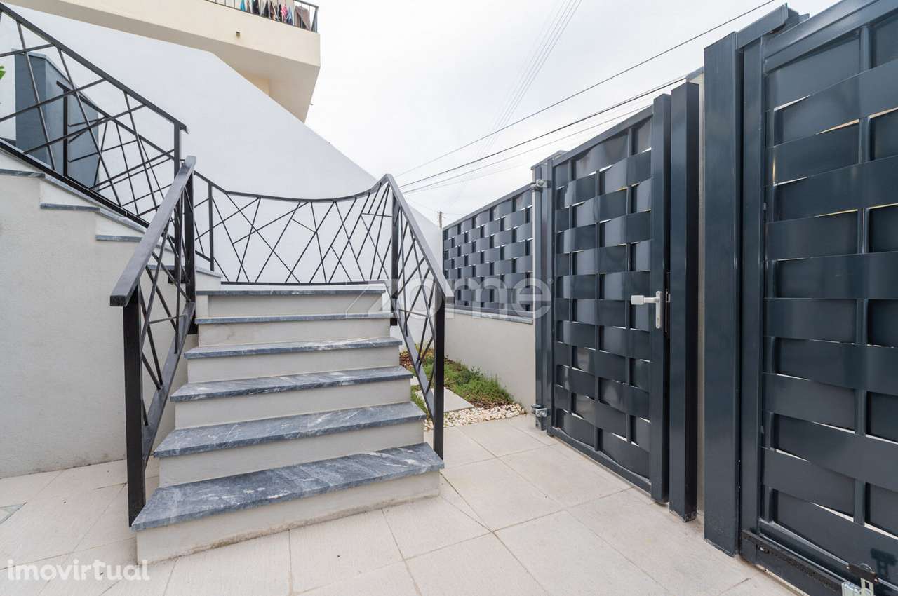 Moradia individual T3 na Amoreira (Cascais) - Grande imagem: 3/60