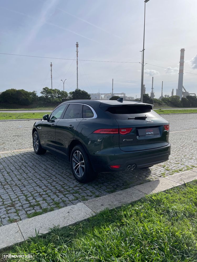 Jaguar F-Pace - 16