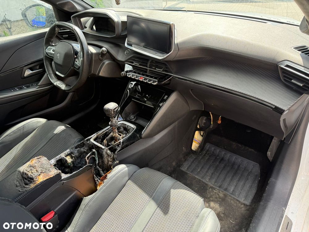 Peugeot 208 1.2 PureTech GT Line S&S - 18