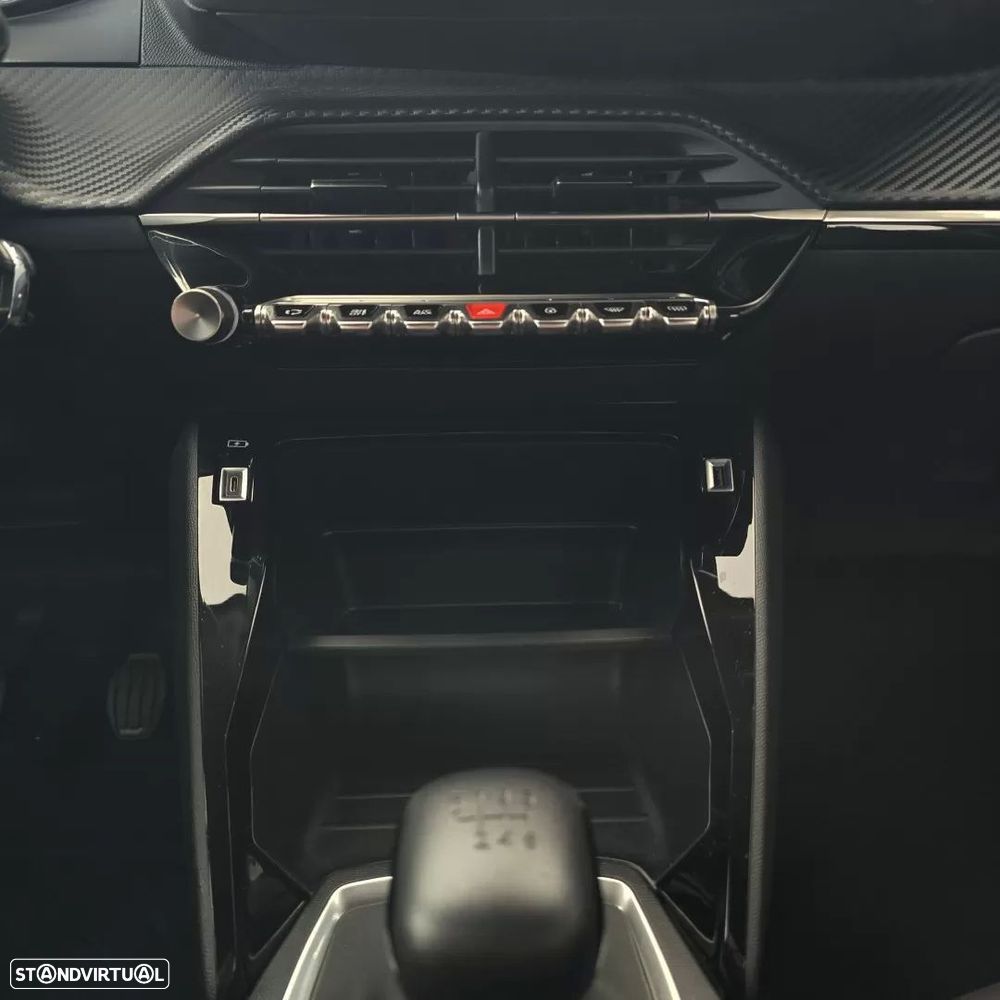 Peugeot 2008 1.2 PureTech Style - 28