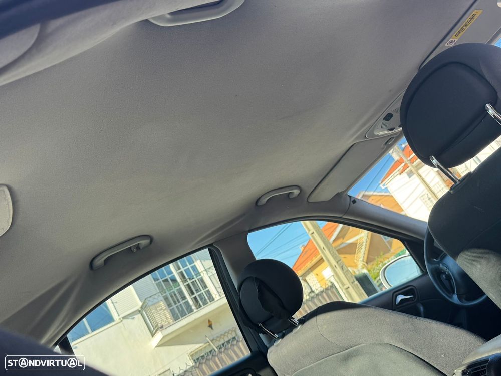 Mercedes-Benz C 200 - 7